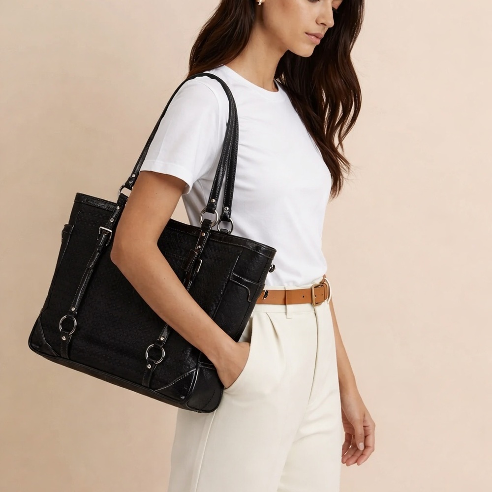Coach 12345 Signature Gallery Tote Black Purse